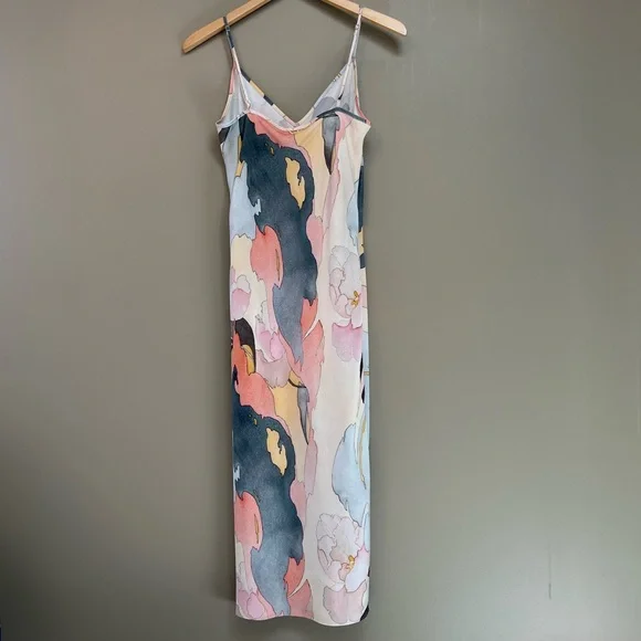 Aritzia Wilfred Multicolored Only Slip Midi
Spaghetti Strap Dress - Picture 7 of 9